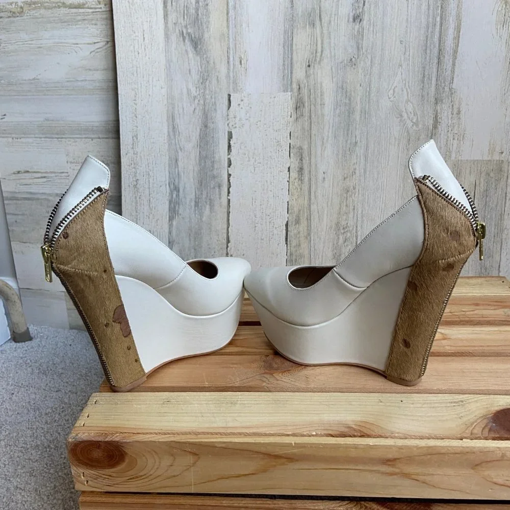 Kate Ferguson Size 6.5 Cassamassima Platform Heels Ivory Color Calf Hair Detail